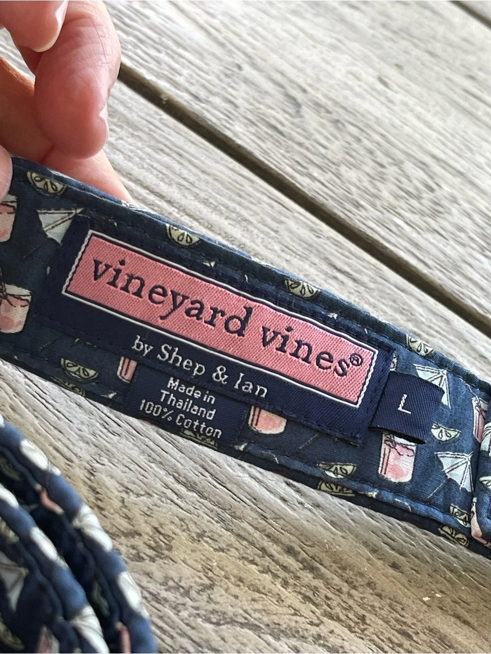 Vineyard Vines Unisex Navy D-Ring Belt  Cocktail & Umbrella Print size Large